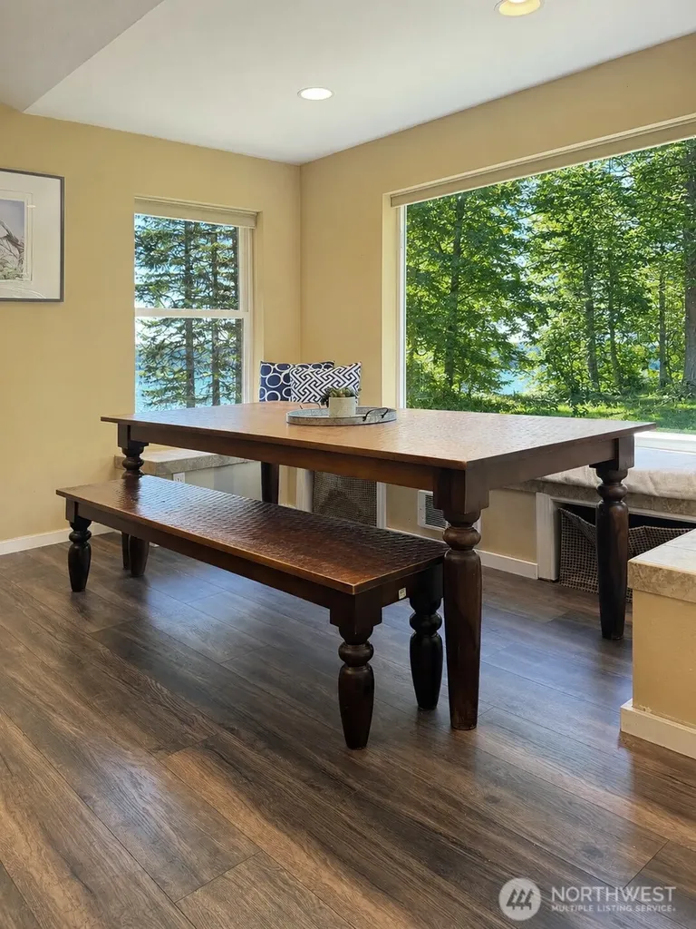 79 G Mukilteo Way Hat Island WA 98206