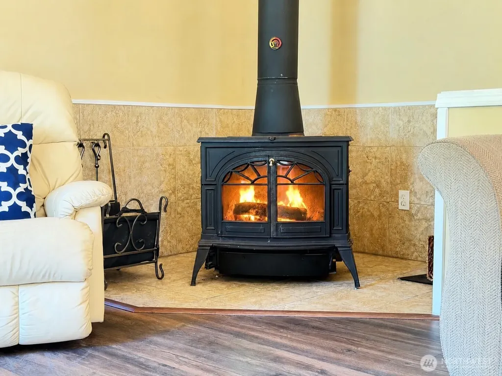 79 G Mukilteo Way Hat Island WA 98206