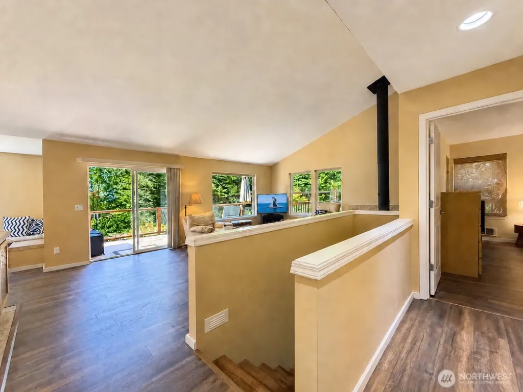 79 G Mukilteo Way Hat Island WA 98206