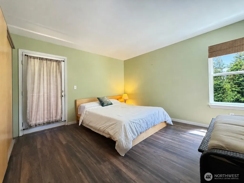 79 G Mukilteo Way Hat Island WA 98206