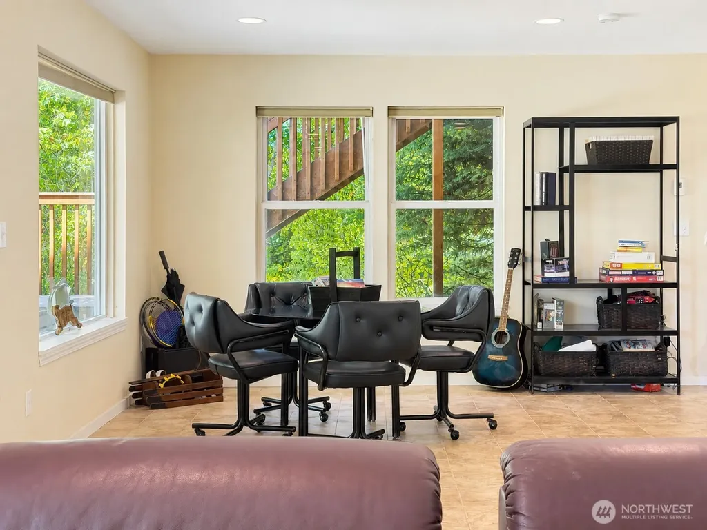79 G Mukilteo Way Hat Island WA 98206