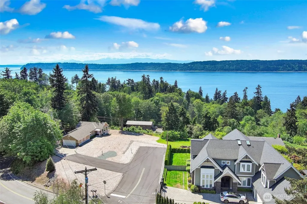 507 11th Street Mukilteo WA 98275