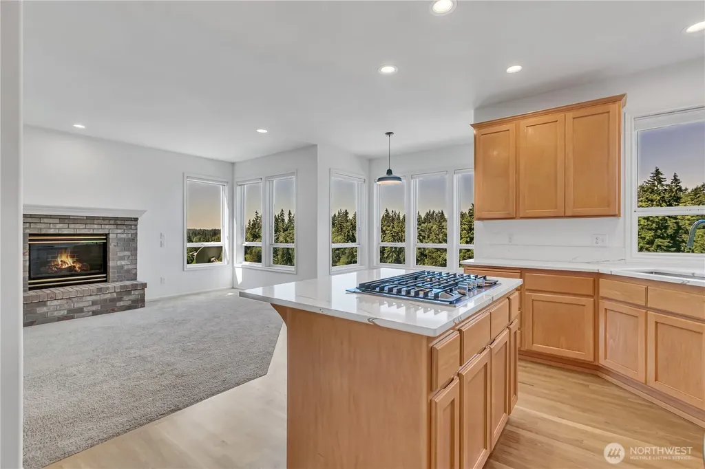 19718 12th Avenue W Lynnwood WA 98036