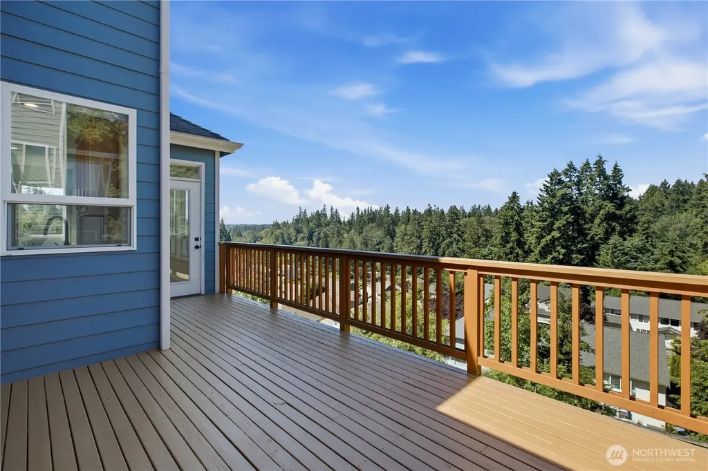 19718 12th Avenue W Lynnwood WA 98036