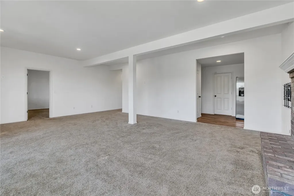 19718 12th Avenue W Lynnwood WA 98036