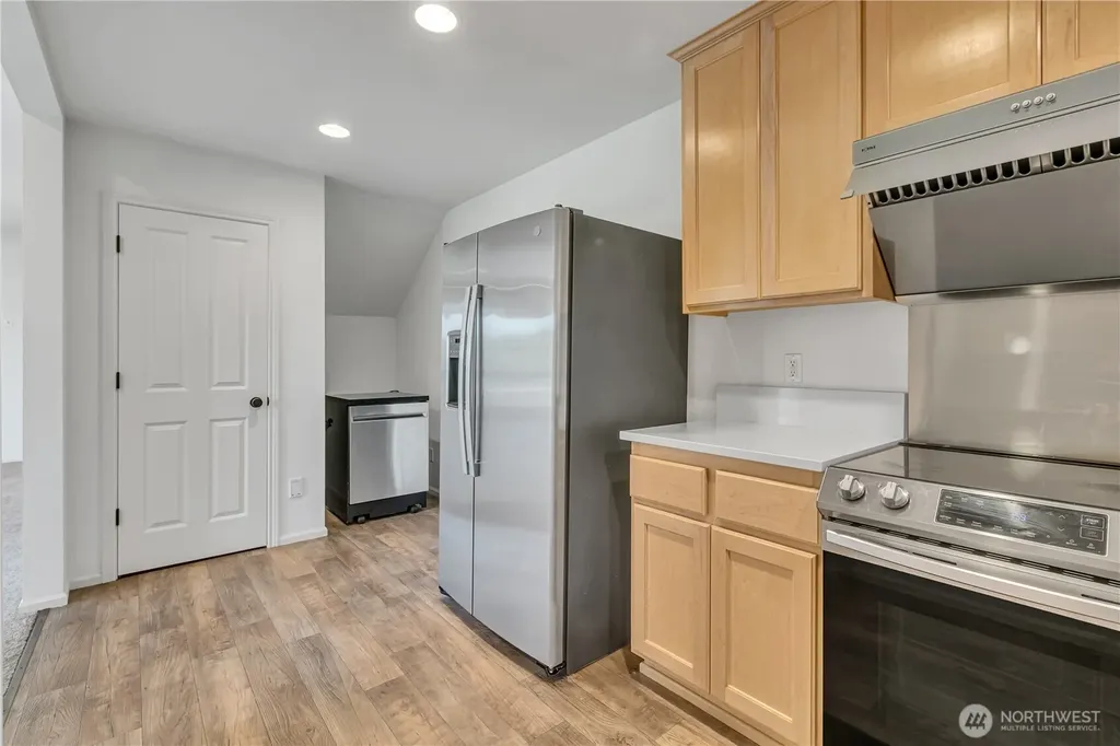 19718 12th Avenue W Lynnwood WA 98036