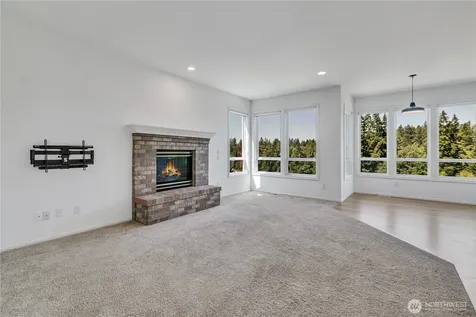 19718 12th Avenue W Lynnwood WA 98036