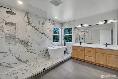 19718 12th Avenue W Lynnwood WA 98036