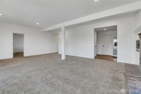 19718 12th Avenue W Lynnwood WA 98036