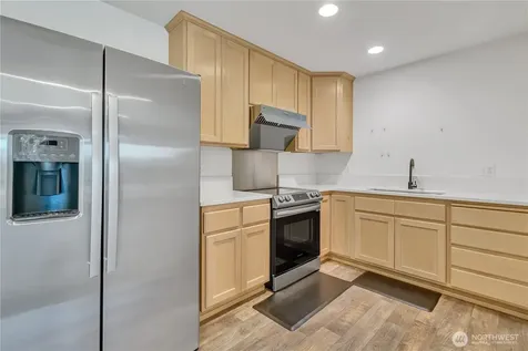 19718 12th Avenue W Lynnwood WA 98036