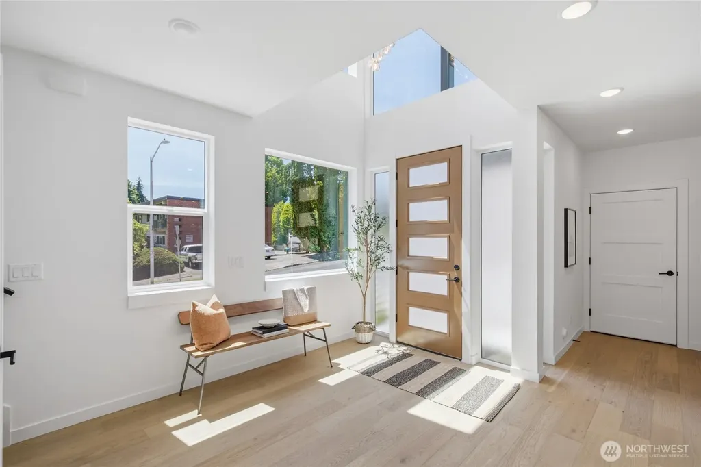 5720 NE 65th Street Seattle WA 98115