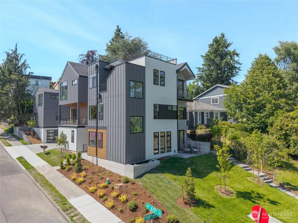 5720 NE 65th Street Seattle WA 98115