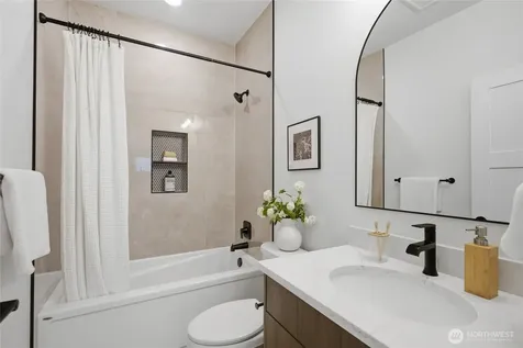 5720 NE 65th Street Seattle WA 98115