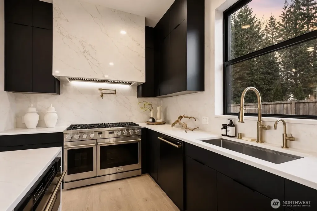 3695 122nd Avenue SE Bellevue WA 98006