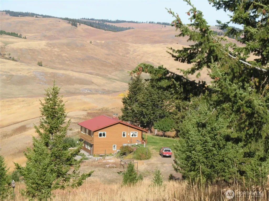 40 Turner Homestead Road Oroville WA 98844