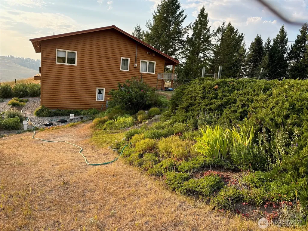 40 Turner Homestead Road Oroville WA 98844