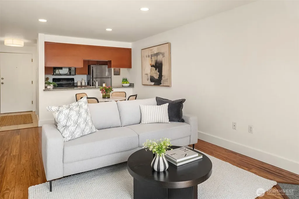 4831 Fauntleroy Way SW Seattle WA 98116