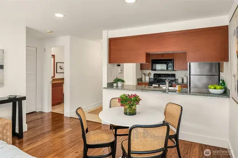 4831 Fauntleroy Way SW Seattle WA 98116