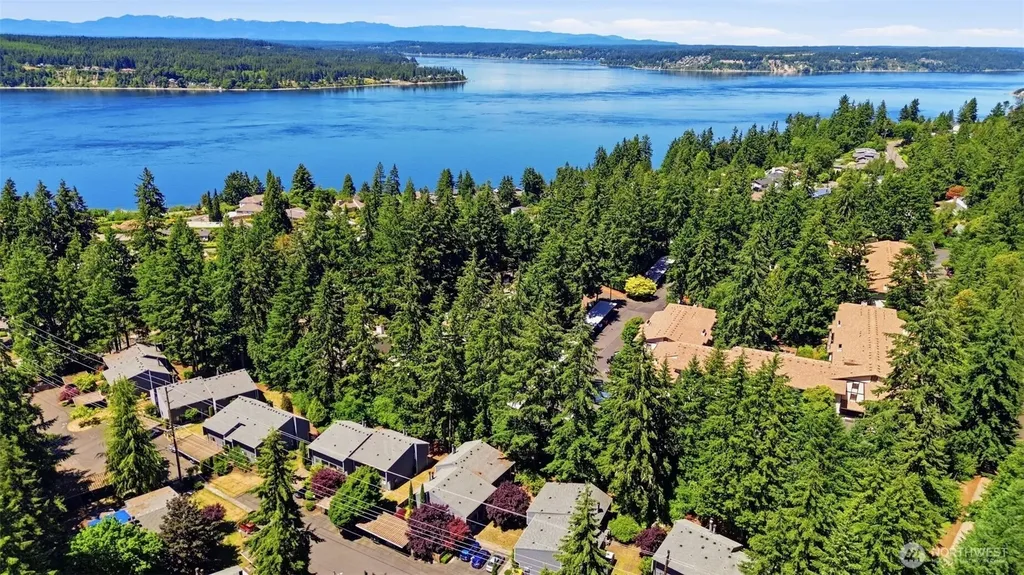 4720 97th Avenue W University Place WA 98466