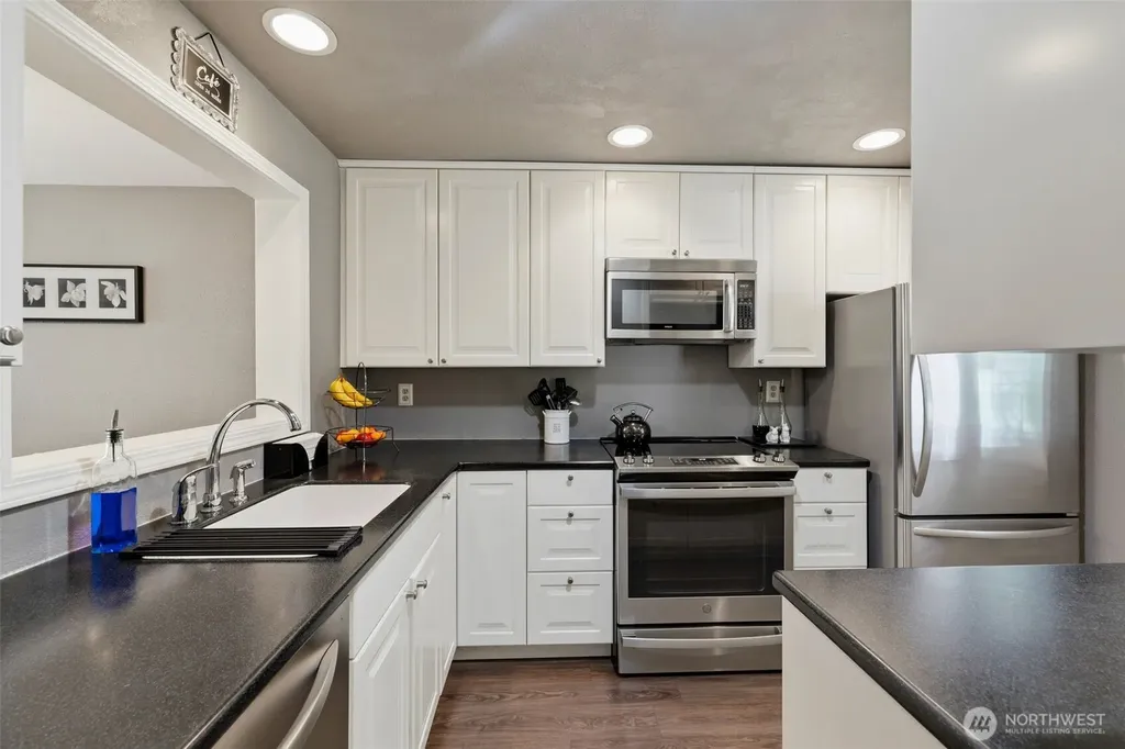 4720 97th Avenue W University Place WA 98466