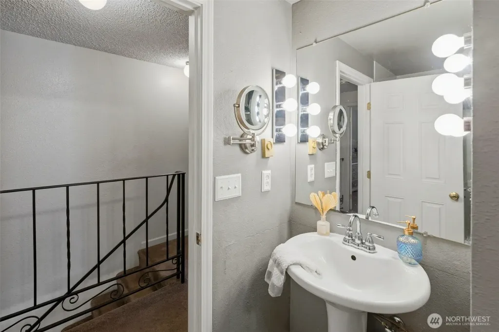 4720 97th Avenue W University Place WA 98466