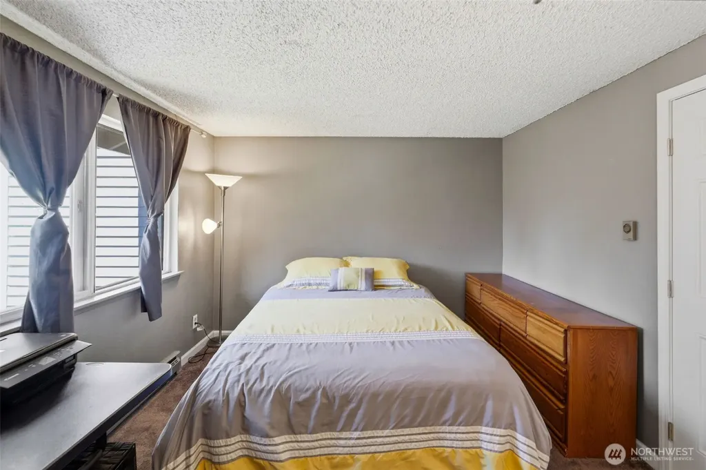 4720 97th Avenue W University Place WA 98466