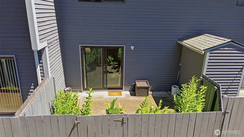 4720 97th Avenue W University Place WA 98466