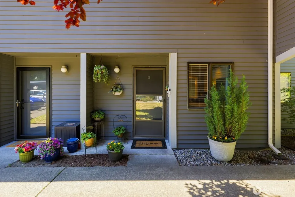 4720 97th Avenue W University Place WA 98466