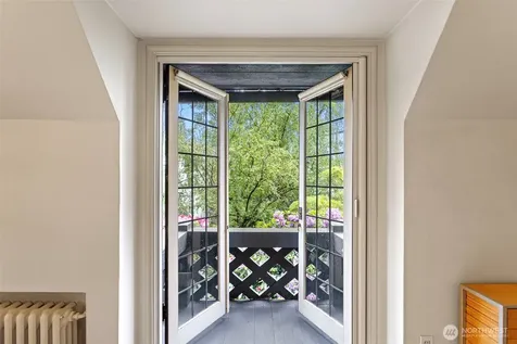 720 Belmont Avenue E Seattle WA 98102