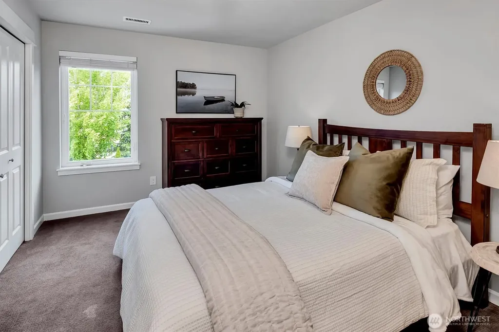 13712 SE 89th Street Newcastle WA 98059