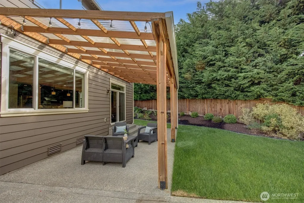 13712 SE 89th Street Newcastle WA 98059