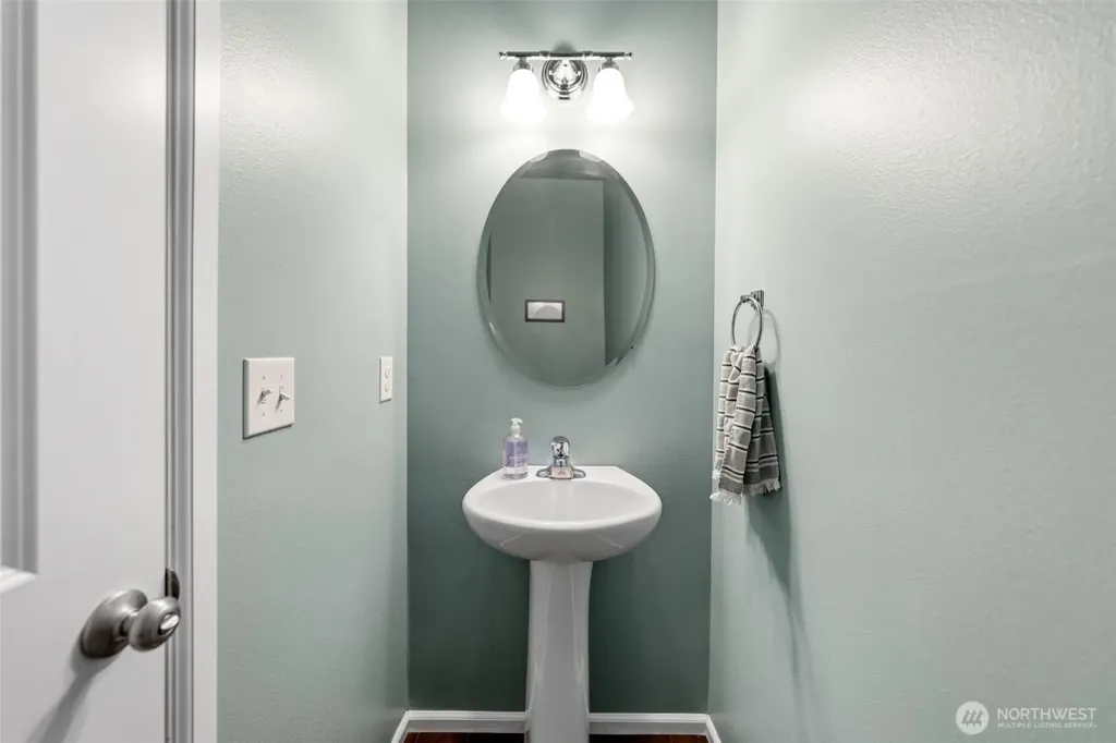 26814 195th Court SE Covington WA 98042