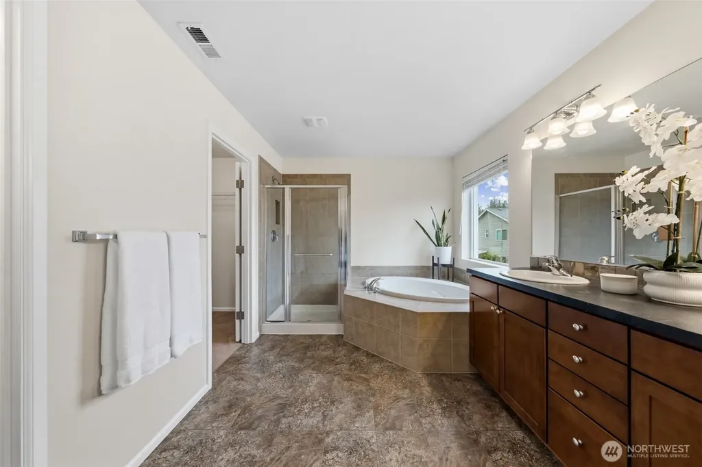 26814 195th Court SE Covington WA 98042