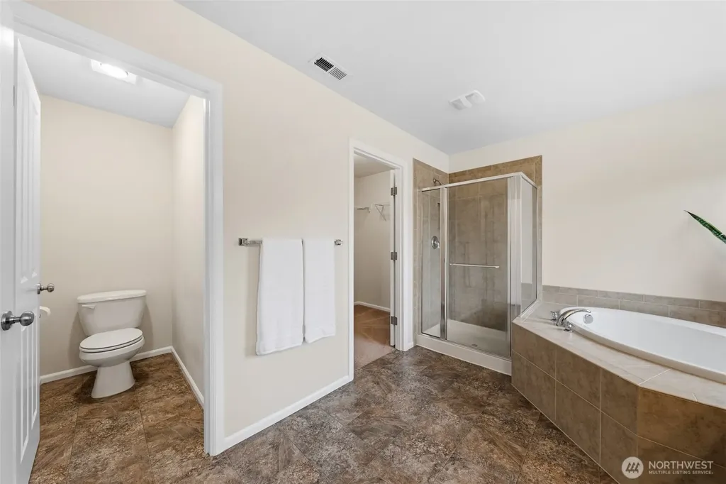 26814 195th Court SE Covington WA 98042