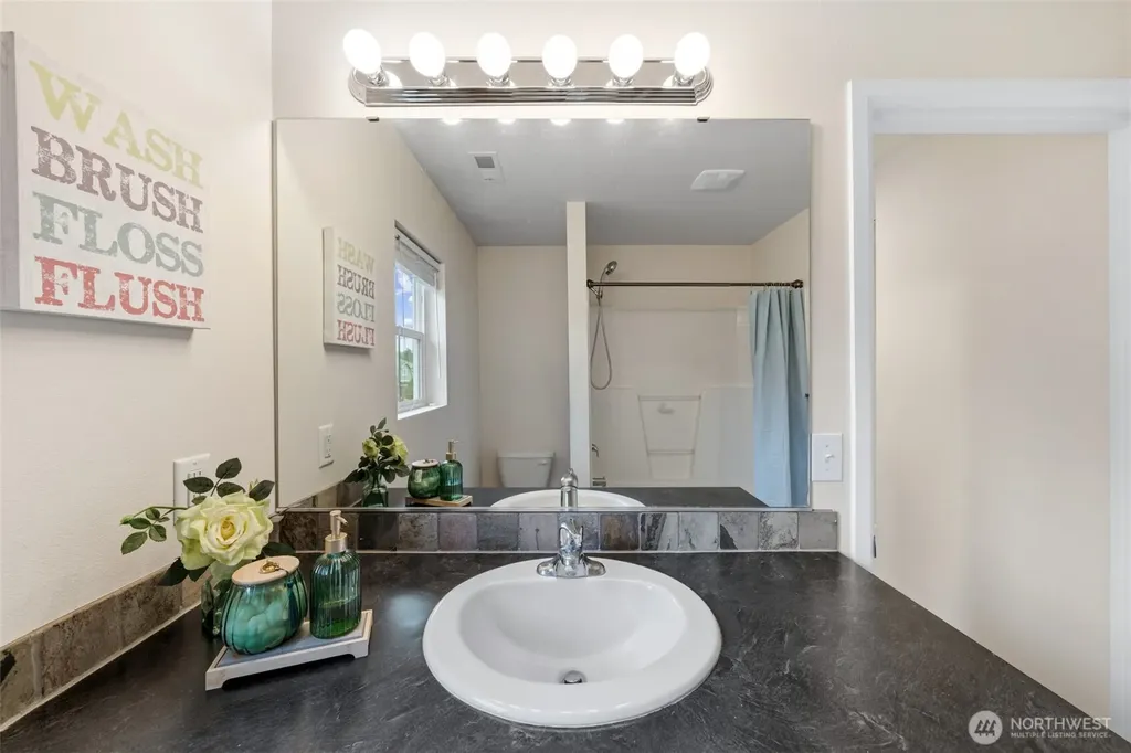 26814 195th Court SE Covington WA 98042