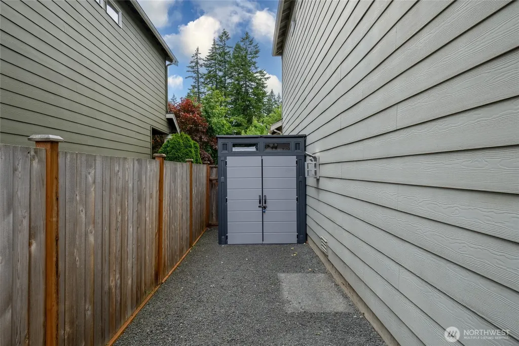 26814 195th Court SE Covington WA 98042