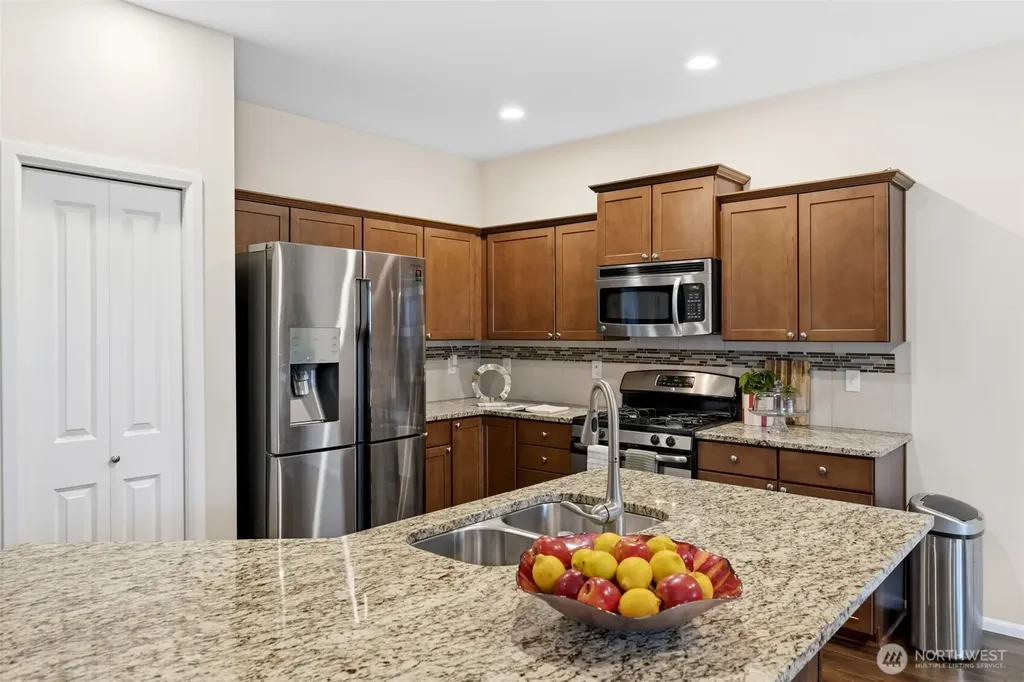 26814 195th Court SE Covington WA 98042