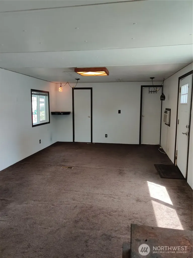 7031 NE 175th Street Kenmore WA 98028
