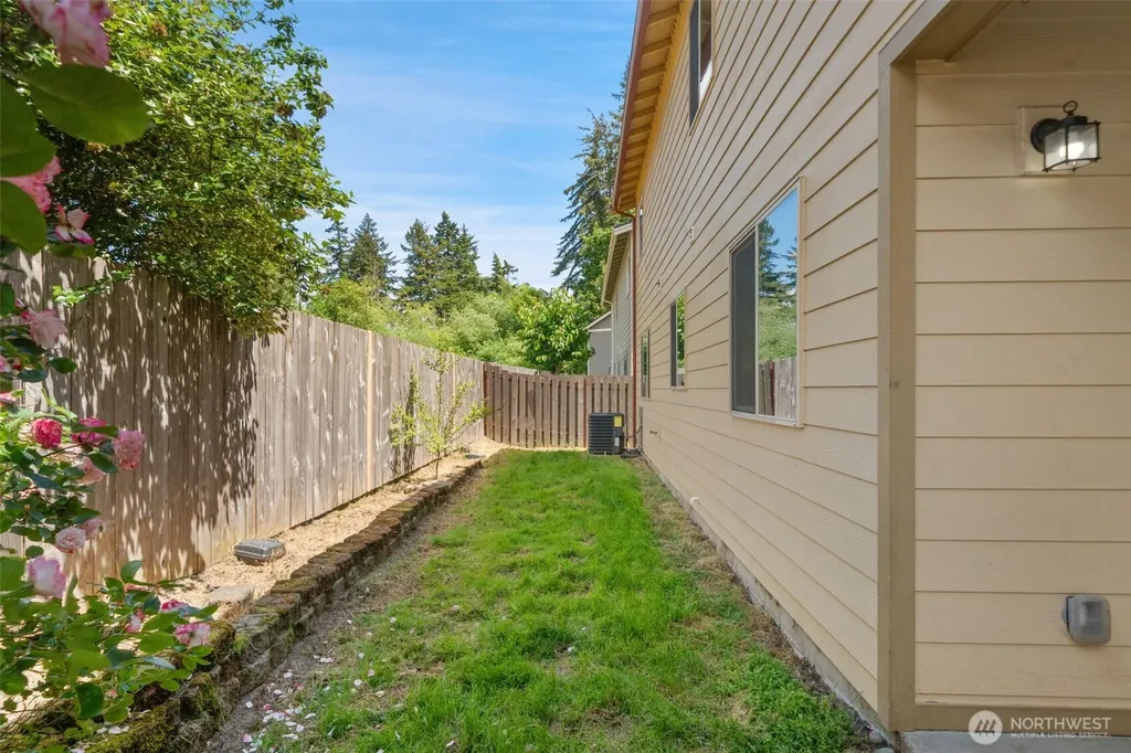 220 NE Tronson Circle Bremerton WA 98311