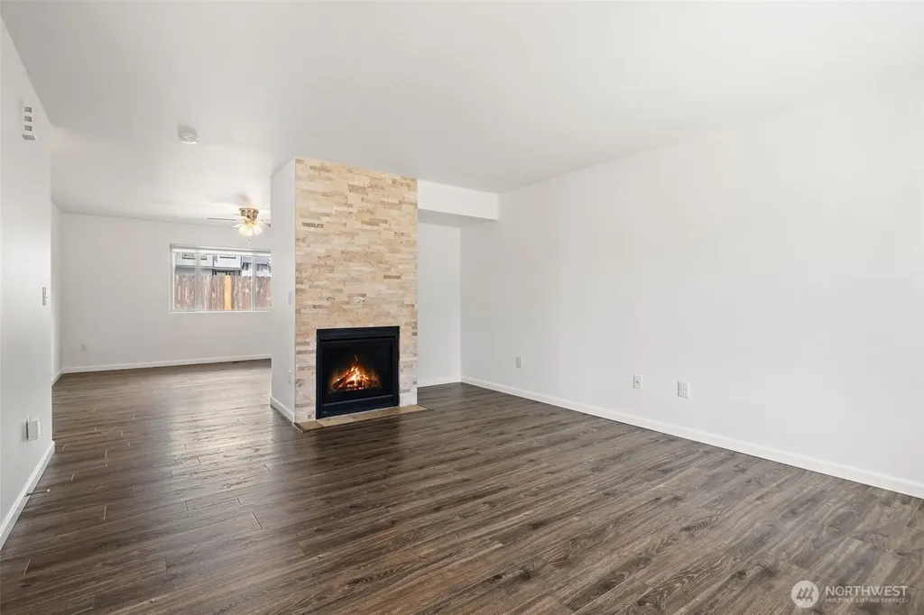 220 NE Tronson Circle Bremerton WA 98311
