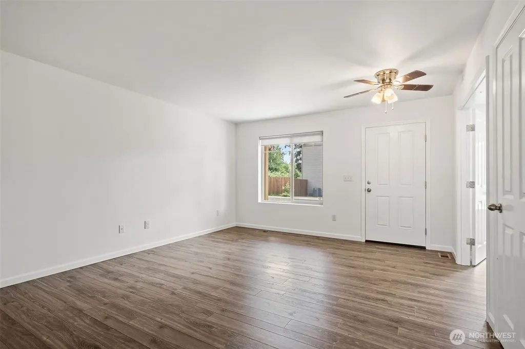 220 NE Tronson Circle Bremerton WA 98311
