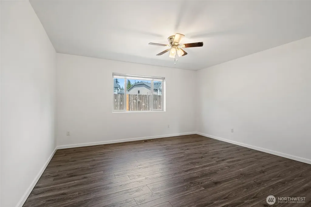 220 NE Tronson Circle Bremerton WA 98311