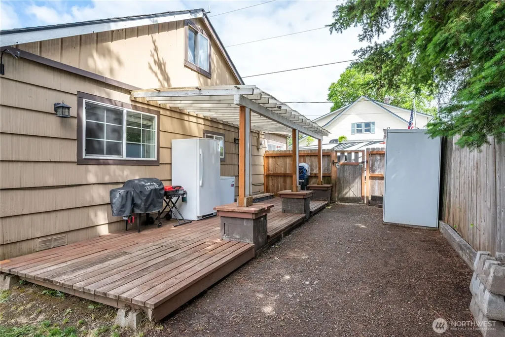 508 4th Avenue SW Castle Rock WA 98611