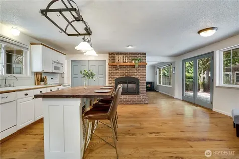 1602 S Winnifred Street Tacoma WA 98465