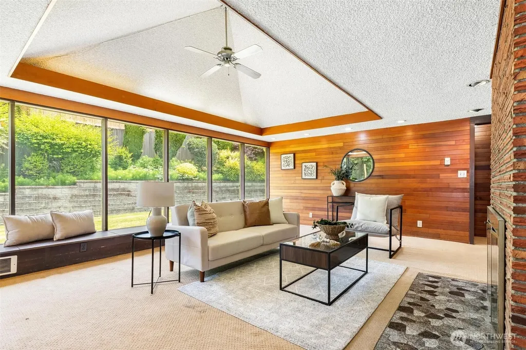 9630 26th Avenue NW Seattle WA 98117