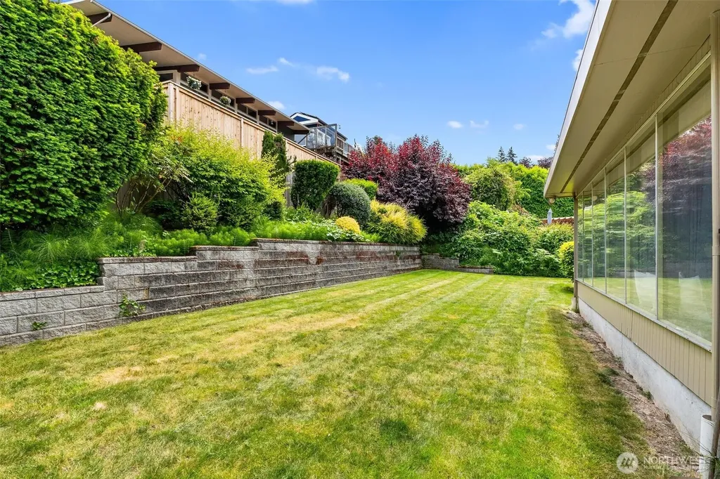 9630 26th Avenue NW Seattle WA 98117