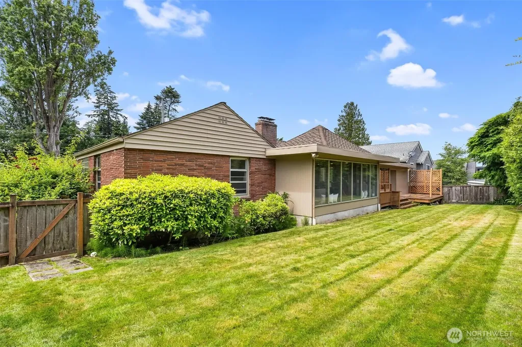 9630 26th Avenue NW Seattle WA 98117