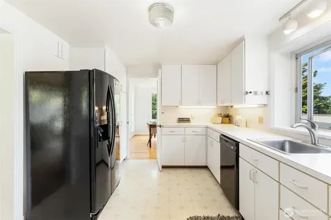 9630 26th Avenue NW Seattle WA 98117