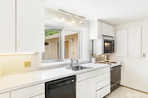 9630 26th Avenue NW Seattle WA 98117