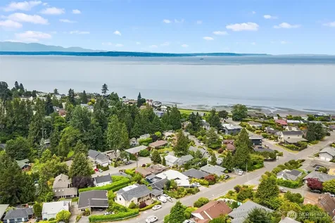 9630 26th Avenue NW Seattle WA 98117